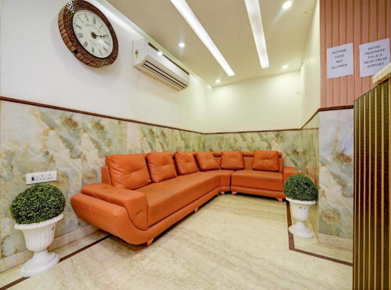 Rosewood Suites A Family Hotel Near Delhi Airport Neu-Delhi Exterior foto