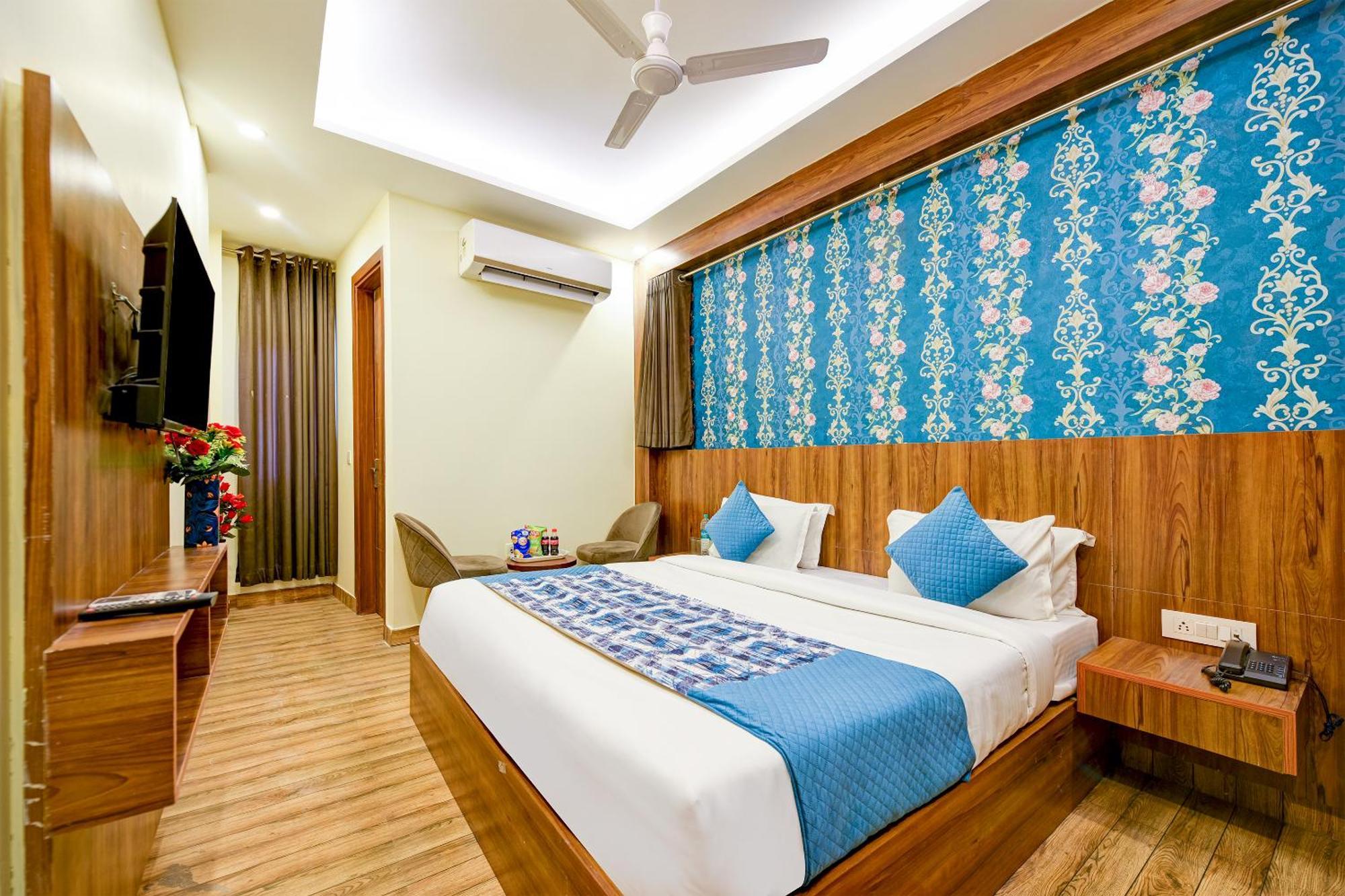 Rosewood Suites A Family Hotel Near Delhi Airport Neu-Delhi Exterior foto